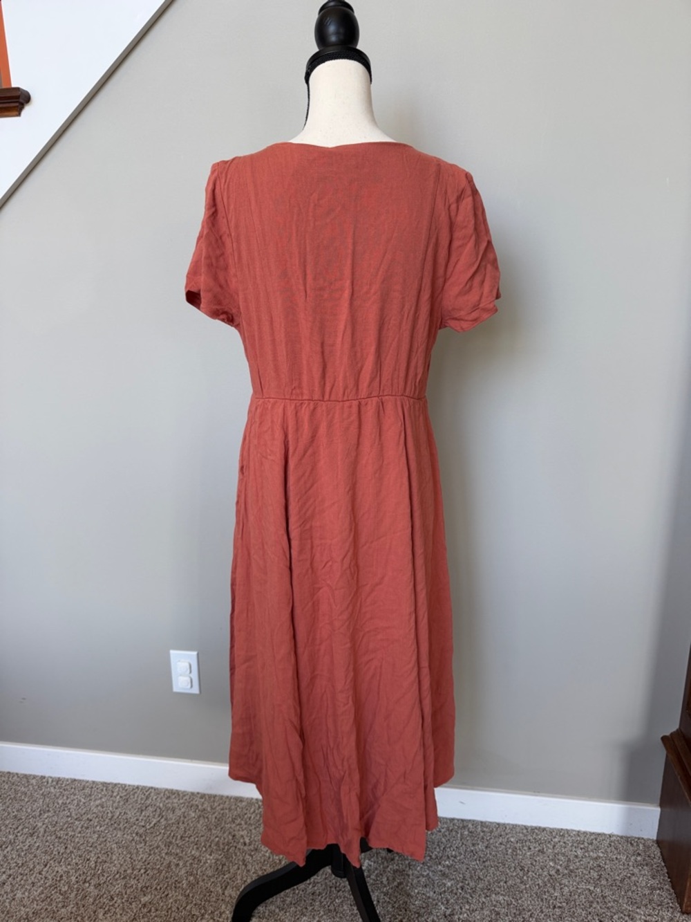 torrid Rust Button-Front V-Neck Midi Dress - Picture 5 of 7
